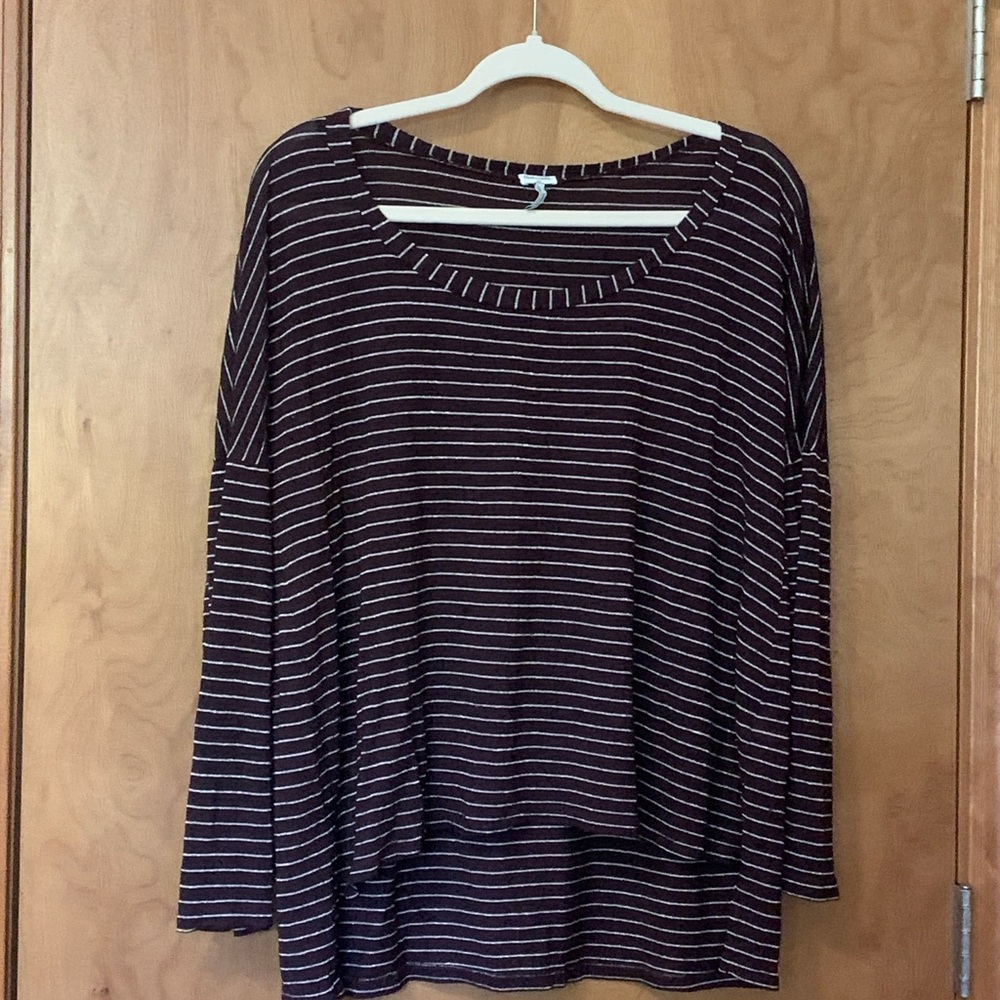 Splendid maroon and silver 3/4 Sleeve boatneck top